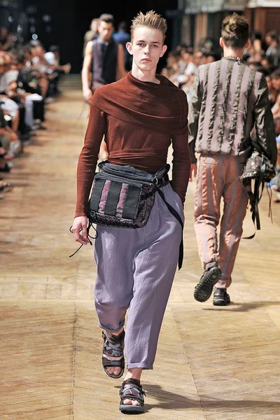Look 29